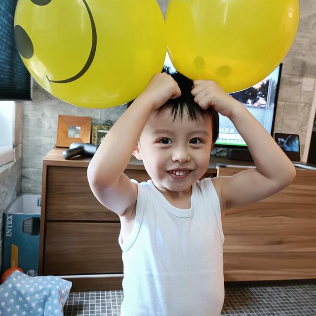 周永恆囝囝好趣緻。